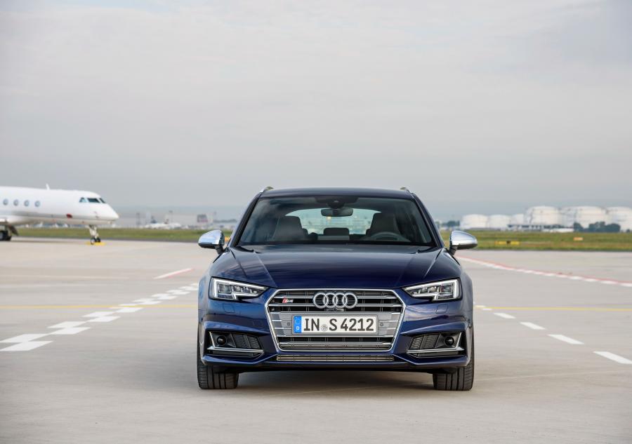  Audi S4 Avant (B9) 2016 года  (WW) (фото 28 из 35)